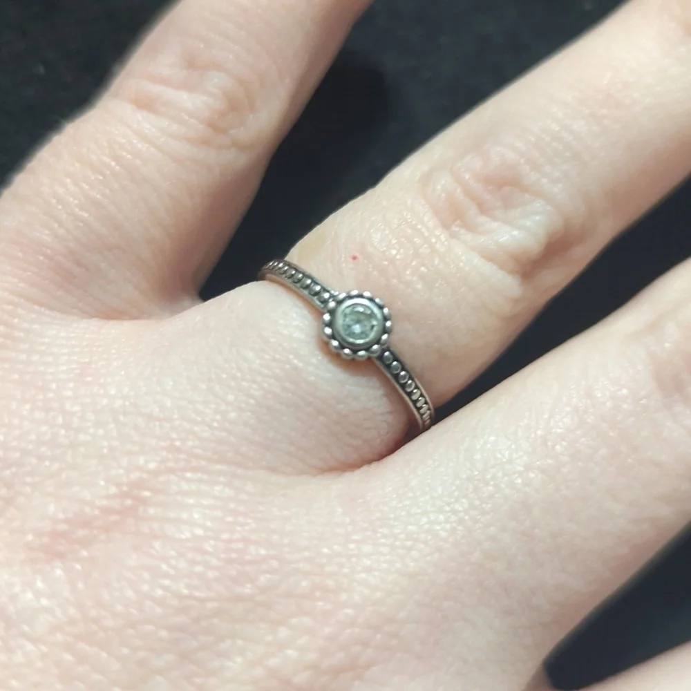 Sterling Silver Clear Rhinestone Solitaire Statement Ring - size 6
